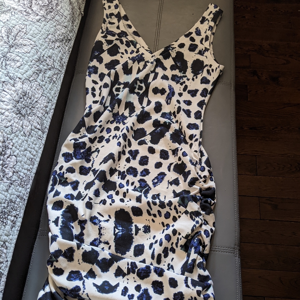 Vneck party dress